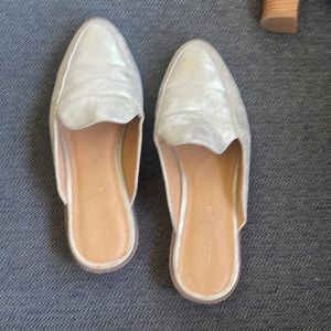 Slip on Mule Flat with Wooden Heel - Madden Girl - Size 8 - light sheen